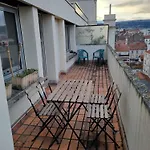 G'art Deco, 2 Terrasses & Vue Puys, Gare & Centre Apartment *