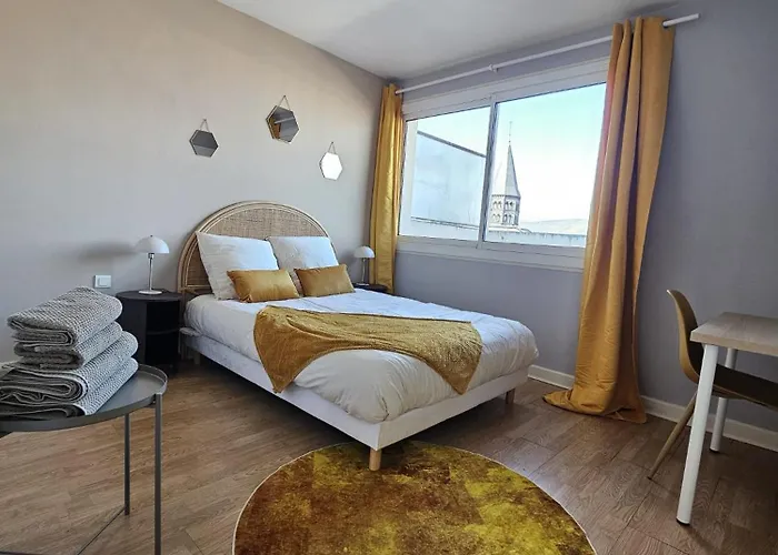 T3 Art Deco, 2 Terrasses & Vue Puys, Gare & Centre * Clermont-Ferrand